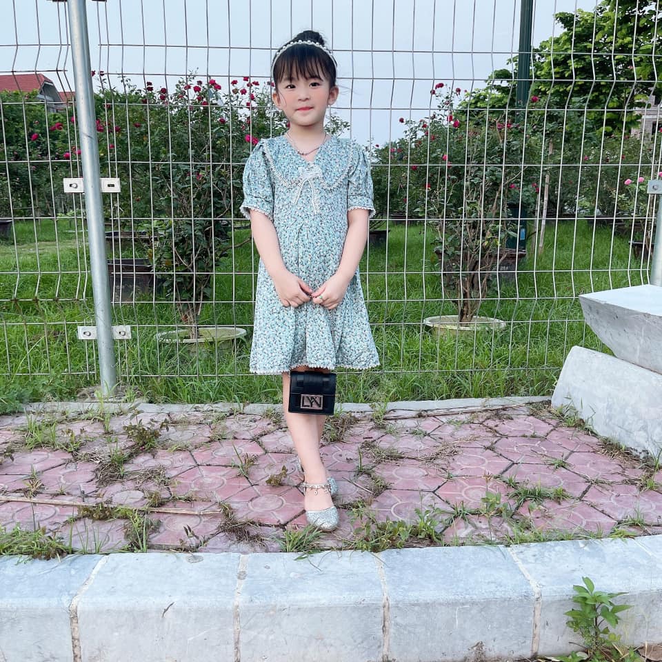 [🆕🇻🇳] CHÂU CHÂU KIDS 🧑‍🧒❤️️👶⭐️ Loa loa loa loa
Chiềng làng chiềng chạ thượng hạ tây đông
Muốn làm chúa công mời vô mua váy
Váy hoa vàng tiểu thư ko bao giờ làm các mẹ thất vọng từ ch , shares-0✔️ , likes-5❤️️ , date-2021-07-02 23:23:37🇻🇳🇻🇳🇻🇳📰🆕