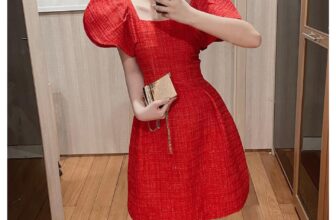 [🆕🇻🇳] Flair  Thiết kế & Thời trang 👕 Top1Fashion 👗  𝗙𝗹𝗮𝗶𝗿 𝗴𝗼̛̣𝗶 𝘆́ 𝗻𝗵𝘂̛̃𝗻𝗴 𝗺𝗮̂̃𝘂 𝘃𝗮́𝘆 𝘁𝗼𝗻𝗲 đ𝗼̉ 𝗖𝗵𝗿𝗶𝘀𝘁𝗺𝗮𝘀 𝗻𝗮̀𝗻𝗴 𝗰𝗼́ 𝘁𝗵𝗲̂̉ 𝗱𝗶𝗲̣̂𝗻 𝗺𝗼̣𝗶 𝗹𝘂́𝗰 𝗺𝗼̣𝗶 𝗻𝗼̛𝗶Đặc biệt Flair xin ra mắt mẫu váy Crimson – thiết kế mới  , shares-3✔️ , likes-67❤️️ , date-2021-12-01 06:43:00🇻🇳🇻🇳🇻🇳📰🆕