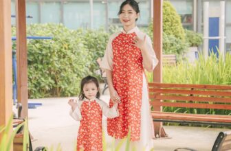 [🆕🇻🇳] Amano Store Chuyên thời trang Mẹ và Bé 👕 Top1Fashion 👗  “Trên trời cao con rớt xuống đây, há
Được làm em bé xíu của mẹ nè
Dịu dàng mẹ cười đón thiên thần đáng yêu
Mẹ nhìn con hạnh phúc biết bao…”
Hãy cùng Aman , shares-1✔️ , likes-19❤️️ , date-2023-12-03 07:30:26🇻🇳🇻🇳🇻🇳📰🆕
