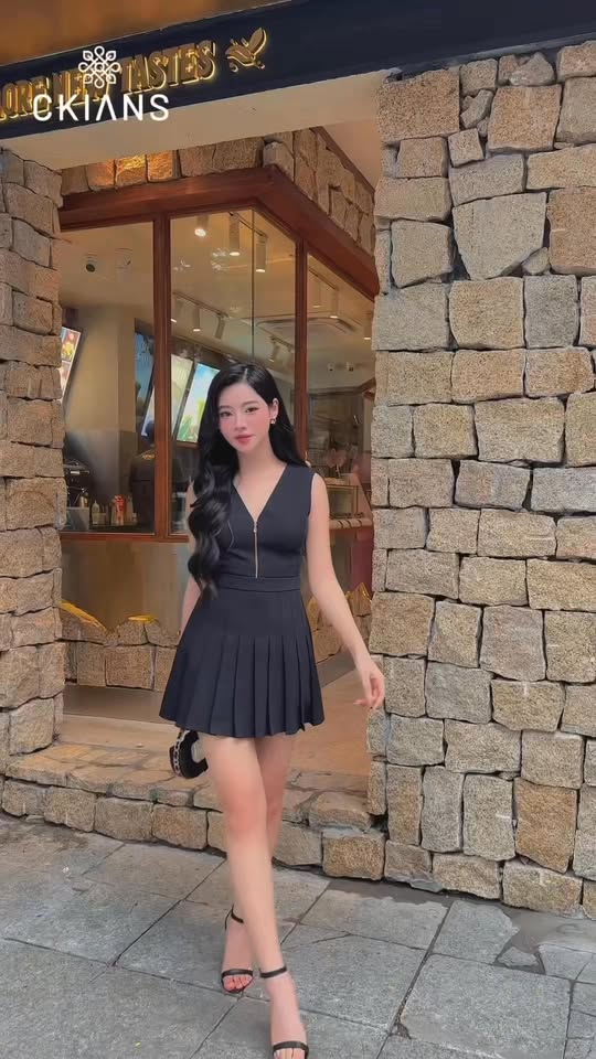 [🆕🇻🇳] CKIANS 👕 Top1Fashion 👗  Váy xếp li xinh xắn nhà CKIANS  #thoitrangnuhottrend #damthietke #Ckians , shares-0✔️ , likes-3❤️️ , date-2024-12-31 02:59:51🇻🇳🇻🇳🇻🇳📰🆕
