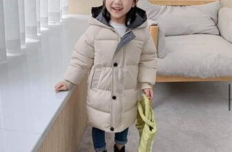 [🆕🇻🇳]  Mon kids 🧑‍🧒❤️️👶⭐️ Hàng hot sắm ngay kẻo lỡ  Chỉ #2xx có ngayÁO PHAO MŨ DÁNG DÀI CHO BÉ đại hàn mưa gió không sợ
Phao dáng dài kèm mũ hàng qccc giữ ấm trọn cả người cho  , shares-0✔️ , likes-0❤️️ , date-2021-10-28 21:48:26🇻🇳🇻🇳🇻🇳📰🆕