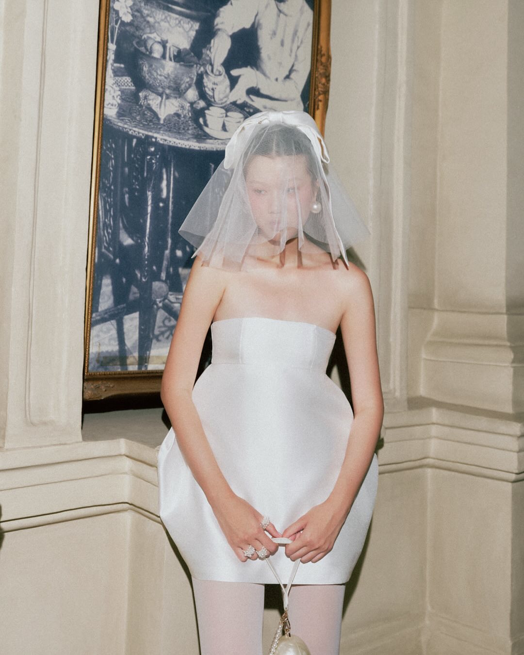 [🆕🇻🇳] VNXK VanAnh’s store – sỉ & lẽ hàng VNXK 👕 Top1Fashion 👗  SET ÁO VÁY HIỆU BLACK & WHITEMột sét áo vest chân váy vượt thời gian của thương hiệu  được thiết kế trên nền vải tây lanh màu kem và màu xanh navy.
Nút , shares-0✔️ , likes-0❤️️ , date-2025-01-09 03:06:21🇻🇳🇻🇳🇻🇳📰🆕