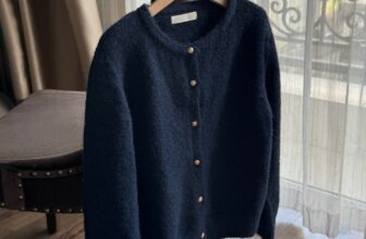 [🆕🇻🇳] Agnes Studios – 𝙃𝙞𝙜𝙝-𝙦𝙪𝙖𝙡𝙞𝙩𝙮 & 𝙨𝙚𝙡𝙚𝙘𝙩𝙚𝙙 𝙘𝙡𝙤𝙩𝙝𝙞𝙣𝙜 𝙛𝙧𝙤𝙢 𝘾𝙝𝙞𝙣𝙖 👕 Top1Fashion 👗  . 𝐅𝐮𝐳𝐳𝐲 𝐜𝐚𝐫𝐝𝐢𝐠𝐚𝐧
size: freesize (dài: 56, ngực: 102, vai: 40, dài tay áo: 59)
màu sắc: ghi, xanh navysản phẩm có sẵn | hình ảnh do Agnes Studios thực hiệ , shares-11✔️ , likes-44❤️️ , date-2025-01-14 04:53:47🇻🇳🇻🇳🇻🇳📰🆕