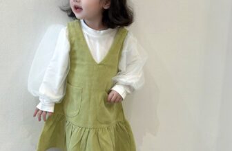 [🆕🇻🇳] CUMIN KIDS Chuyên bán buôn, bán lẻ quần áo, phụ kiện cho bé 🧑‍🧒❤️️👶⭐️   Yếm nhung đuôi cá mềm đẹp kết hợp áo cotton xước tay pha voan điệu đà
Hàng thiết kế nhà em lên dáng chuẩn phom luôn nhé. Đầu tư mẫu mặc cho các tình yê , shares-0✔️ , likes-3❤️️ , date-2022-11-29 18:07:34🇻🇳🇻🇳🇻🇳📰🆕