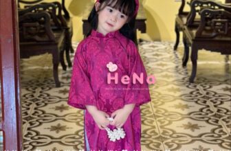 [🆕🇻🇳]  HeNa Kids – Thời Trang Thiết Kế Cho Bé 🧑‍🧒❤️️👶⭐️ Em Bé Heri x Áo Dài Gấm Thọ Tết2025
Ưu đãi tặng kèm Băng Đô Gấm Lụa khi mua set Áo Dài Mẹ và BéÁo Dài gấm thọ sử dụng chất liệu gấm lụa cao cấp, kết hợp  , shares-6✔️ , likes-134❤️️ , date-2024-11-28 16:00:08🇻🇳🇻🇳🇻🇳📰🆕