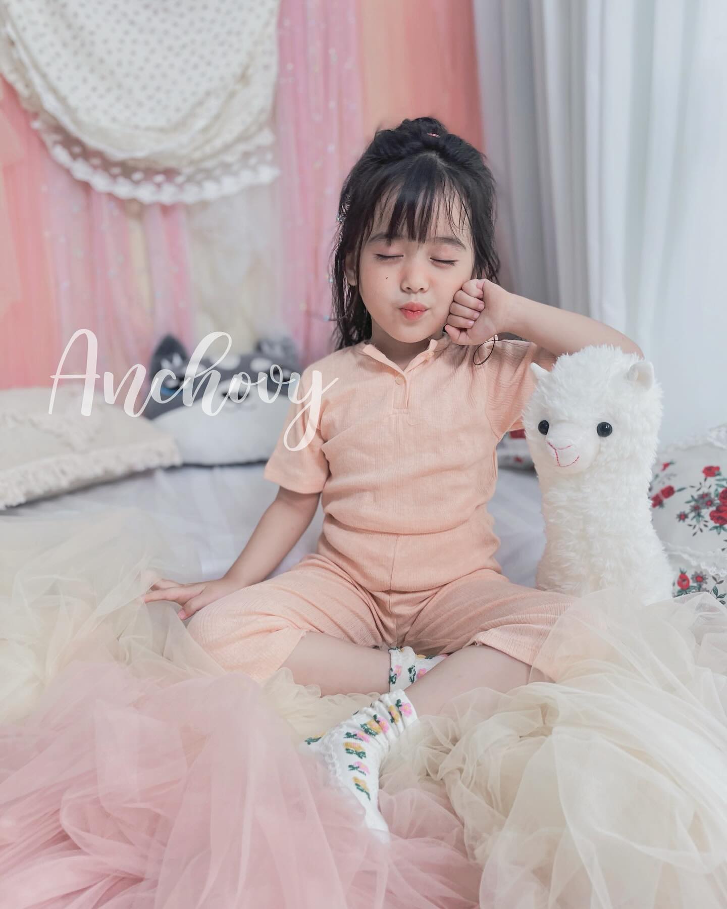 [🆕🇻🇳] Đồ Ngủ Lụa Pijama MiaSecret 👕 Top1Fashion 👗  𝗧𝗵𝘂̛ 𝗴𝗶𝗮̃𝗻 𝘃𝗮̀ 𝘁𝗼𝗮̉ 𝘀𝗮́𝗻𝗴 𝗰𝘂̀𝗻𝗴 𝗠𝗶𝗮 𝗦𝗲𝗰𝗿𝗲𝘁Với kiểu dáng pijama cổ điển, bộ đồ mang đến sự thoải mái và phong cách tinh tế.Viền ren tinh xảo ở cổ tay , shares-0✔️ , likes-4❤️️ , date-2024-10-09 03:55:02🇻🇳🇻🇳🇻🇳📰🆕