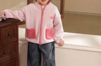 [🆕🇻🇳] D.O Kids – Nhãn hàng quần áo cao cấp dành riêng cho trẻ em 🧑‍🧒❤️️👶⭐️  Set  #PINK 4 IN 1 cực xinh dành cho các ngoan xinh yêu của mẹ.
– Chất vải nhập khẩu siêu mềm mại ấm áp, giúp bé dễ dàng mix đồ dịp thu đông này.
Ship COD , shares-0✔️ , likes-3❤️️ , date-2024-11-24 06:38:03🇻🇳🇻🇳🇻🇳📰🆕