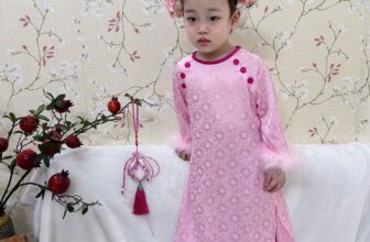 [🆕🇻🇳] Namy Bebe – tiệm nhỏ style Hàn – chuyên sỉ – lẻ – oder thời trang bé yêu 🧑‍🧒❤️️👶⭐️ Áo dài bé yêu gấm tơ lụa tay lông về full size luôn rồi nha các bác ơi
Sẵn ship size từ 9kg – 27kg
chỉ #189k
Set 4 chi tiết Áo + quần + túi + bờm hạt trai , shares-1✔️ , likes-4❤️️ , date-2025-01-22 02:57:31🇻🇳🇻🇳🇻🇳📰🆕