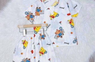 [🆕🇻🇳] Kim Thoại Shop – Chuyên đồ tole bé trai và bé gái 🧑‍🧒❤️️👶⭐️ Trai Ngắn size S (25-28kg)
Vải tole/lanh 2 da, dày dặn, mịn, mát da, thấm hút mồ hôi, bé thoải mái vận động mà không lo hầm bí
Hàng có sẵn tại shop
Miễn , shares-0✔️ , likes-8❤️️ , date-2024-12-26 21:06:03🇻🇳🇻🇳🇻🇳📰🆕