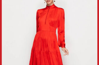 [🆕🇻🇳] Lyn Around Vietnam – Young and Colorful. Playful and Quirky  [🆕Top1Vietnam🇻🇳] 👕 Top1Fashion 👗  Duyên dáng, thanh lịch nhưng không kém phần sôi nổi, chiếc đầm dài được thiết kế trên form cổ điển kết hợp với sắc màu tươi mới. Với tay áo dài cùng bo cổ  , shares-1✔️ , likes-0❤️️ , date-2024-08-23 18:27:01🇻🇳🇻🇳🇻🇳📰🆕