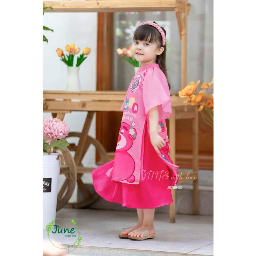 [🆕🇻🇳] Táo baby shop Chuyên đồ cho bé yêu 🧑‍🧒❤️️👶⭐️ ￼Qúa xinh! sét áo dài kèm chân váy xòe chất lụa nhật đẹp hình in 3d bear
Size:10-30kg
, shares-0✔️ , likes-0❤️️ , date-2023-12-21 20:43:11🇻🇳🇻🇳🇻🇳📰🆕