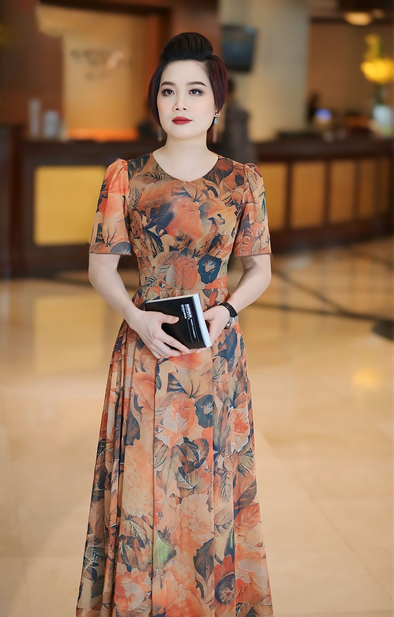 [🆕🇻🇳] Queen Fashion – Thời Trang Cao Cấp 02 👕 Top1Fashion 👗  SANG TRỌNG trong vẻ đẹp đầm dạ hội dáng dài in hoa, đang được chào đón nhất hiện nay
——————
Vải voan cao cấp mềm mịn mát
Thiết kế tỉ mỉ , chuẩn , shares-3✔️ , likes-226❤️️ , date-2025-03-14 06:12:42🇻🇳🇻🇳🇻🇳📰🆕