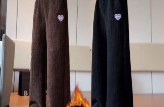 [🆕🇻🇳] BiBi Sóc – Quần Áo Trẻ Em Giá Rẻ 🧑‍🧒❤️️👶⭐️ Nỉ nhung tim dáng xuông dày dặn mềm ấm cạp chun co giãn thoải mái cho bé mặc nhà đi học đi chơi xinh
(Lạnh buốt rồi ) mở cửa đón khí lạnh đi các mẹ ơi
Ba m , shares-0✔️ , likes-24❤️️ , date-2024-12-16 05:35:42🇻🇳🇻🇳🇻🇳📰🆕