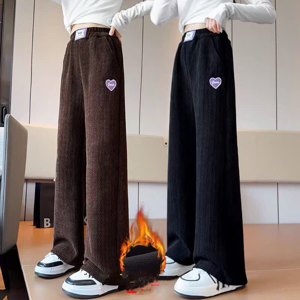 [🆕🇻🇳] BiBi Sóc – Quần Áo Trẻ Em Giá Rẻ 🧑‍🧒❤️️👶⭐️ Nỉ nhung tim dáng xuông dày dặn mềm ấm cạp chun co giãn thoải mái cho bé mặc nhà đi học đi chơi xinh
(Lạnh buốt rồi ) mở cửa đón khí lạnh đi các mẹ ơi
Ba m , shares-0✔️ , likes-24❤️️ , date-2024-12-16 05:35:42🇻🇳🇻🇳🇻🇳📰🆕