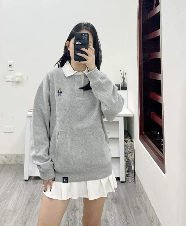 [🆕🇻🇳] Shop Bố Tằm – Chuyên đồ trẻ em xách tay giá tốt 🧑‍🧒❤️️👶⭐️ [WHOAU SẴN]Áo sweater cổ polo phối túi thời trang Whoau chính hãng Hàn Quốc | WHMAC4931UÁo sweater có cổ Whoau brand có kiểu dáng năng động trẻ trung, , shares-0✔️ , likes-3❤️️ , date-2023-02-24 06:40:37🇻🇳🇻🇳🇻🇳📰🆕