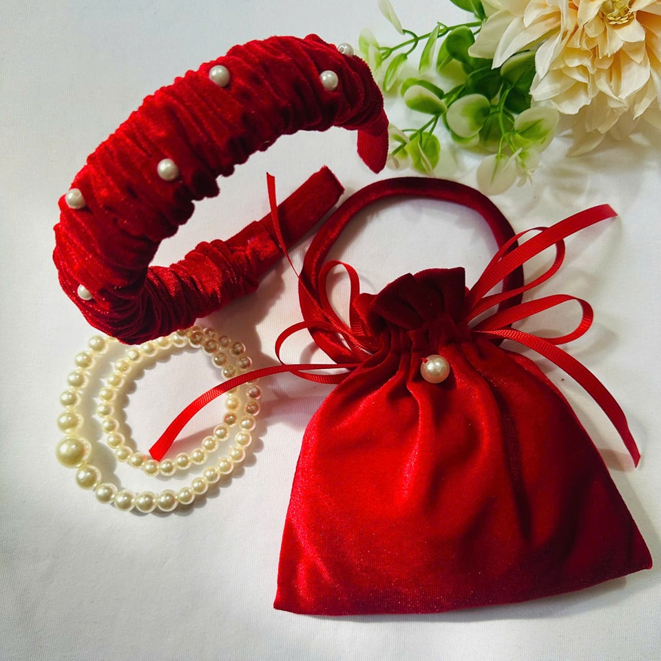 [🆕🇻🇳] AN – Thiết kế – Thời trang  🧑‍🧒❤️️👶⭐️ Set phụ kiện 3 món siêu cưng nhà AN ạ.
, shares-1✔️ , likes-2❤️️ , date-2024-12-24 18:59:01🇻🇳🇻🇳🇻🇳📰🆕