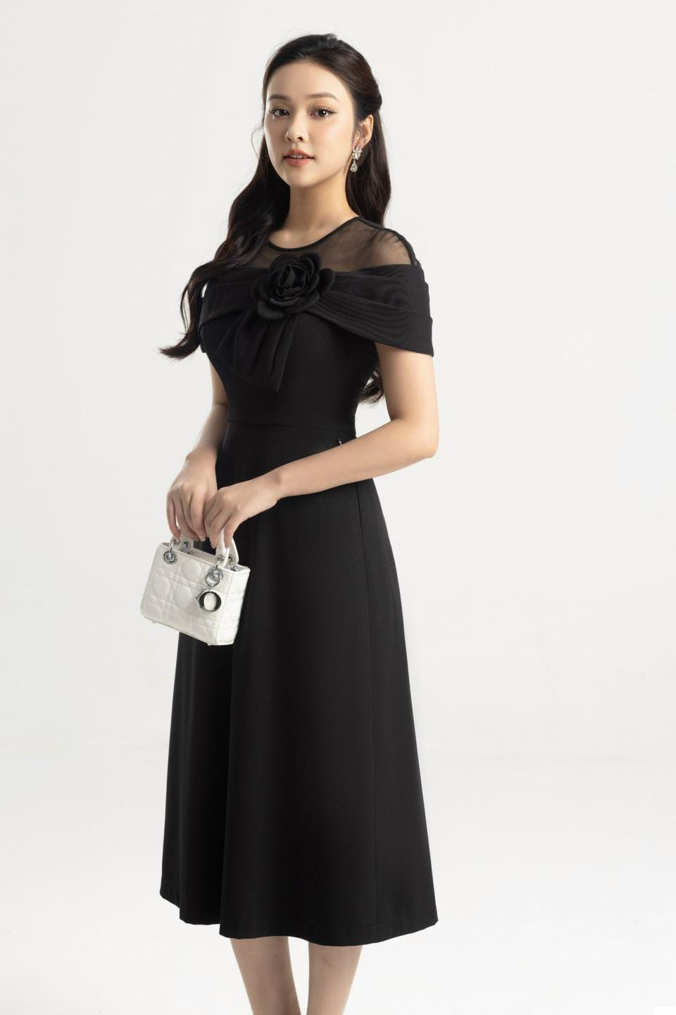 [🆕🇻🇳] Thời trang công sở Evy – thương hiệu lâu năm trên thị trường thời trang Việt Nam 👕 Top1Fashion 👗  ———————————————
IB để được tư vấn nhanh nhất
Đồng giá phí ship #30k
Được kiểm tra hàng trước khi thanh toán.
————————————— , shares-0✔️ , likes-25❤️️ , date-2024-04-21 17:28:50🇻🇳🇻🇳🇻🇳📰🆕