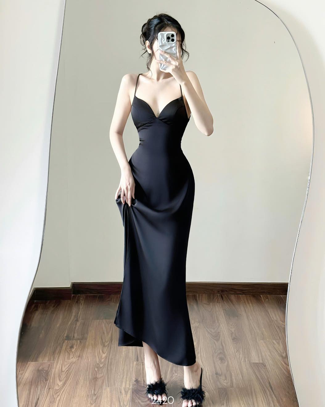 [🆕🇻🇳] Trutie Store – Chuyên kinh doanh các loại quần áo thời trang nữ 👕 Top1Fashion 👗  𝑩𝒓𝒊𝒄𝒉𝒊𝒆 𝑫𝒓𝒆𝒔𝒔Một thiết kế lụa mềm mại, mảnh mai ôm lấy dáng, để từng chuyển động của bạn trở nên duyên dáng hơn. Xẻ tà đủ để gợi cảm nhưng vẫn tinh tế –  , shares-2✔️ , likes-4❤️️ , date-2025-04-03 22:00:33🇻🇳🇻🇳🇻🇳📰🆕