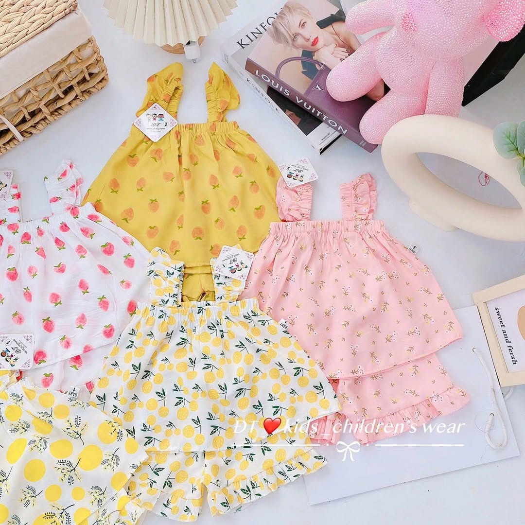 [🆕🇻🇳] Selena Kids -Thời Trang & Phụ Kiện Đẹp Cho Bé 🧑‍🧒❤️️👶⭐️ Mẫu đầm xinh đẹp diện thu – đông cho bé
– Thiết kế tay dài sang trọng, cổ bèo xinh xắn, váy 3 tầng màu sắc lạ mắt, đi học, đi chơi, đi du lịch hay ở nhà đ , shares-1✔️ , likes-3❤️️ , date-2024-10-21 16:46:50🇻🇳🇻🇳🇻🇳📰🆕