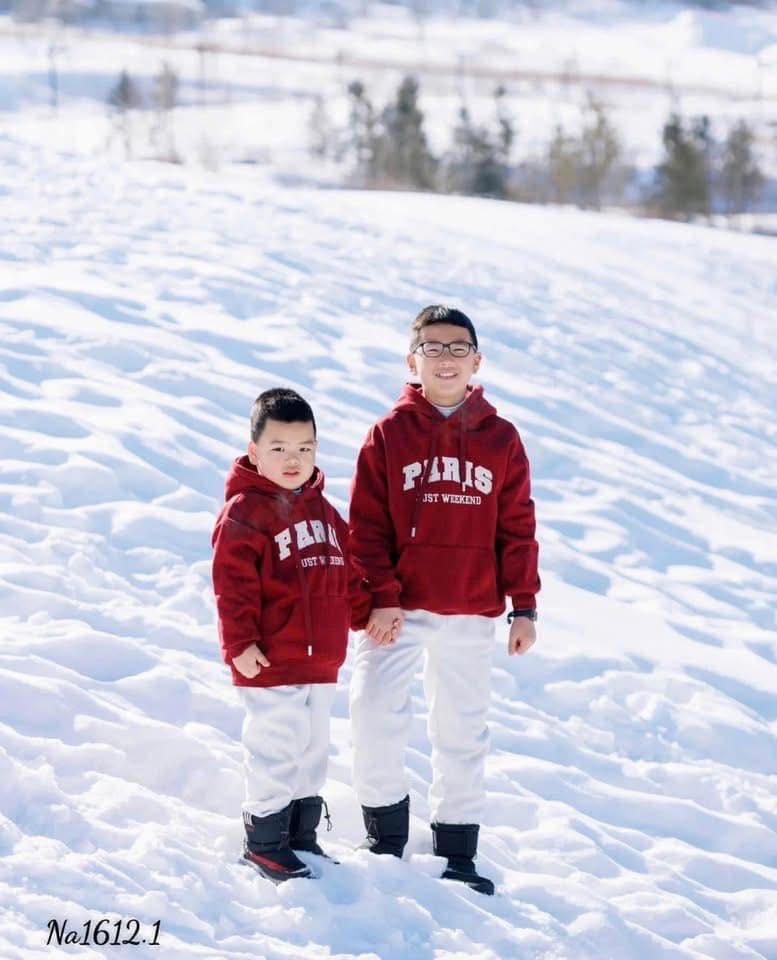 [🆕🇻🇳]  Yến Yến Kids – Mặc theo phong cách của bé ! 🧑‍🧒❤️️👶⭐️ Có 2 loại e bị đặt nhầm sang loại hình in huhu
E xả luôn #179kkk/1c nỉ lót nhung chất rất đẹp, mũ 2 lớp mỗi tội nó là hình in thôi ạ3 đỏ sz 130: 23-27kg
, shares-1✔️ , likes-5❤️️ , date-2025-01-04 22:15:04🇻🇳🇻🇳🇻🇳📰🆕