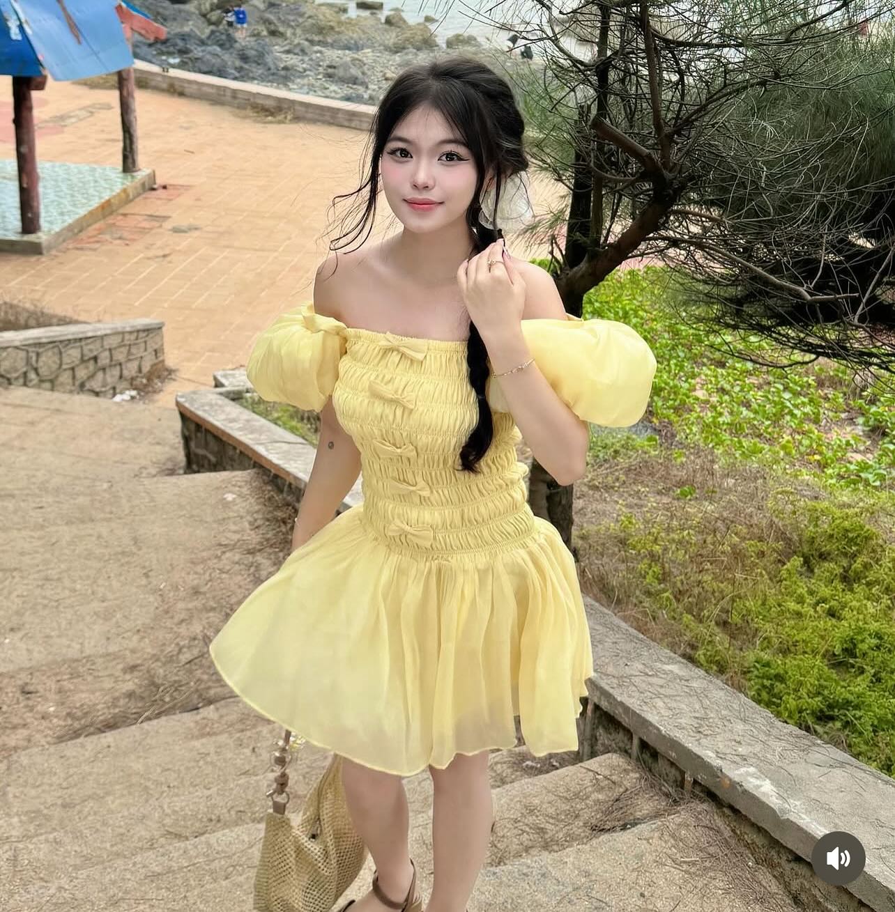 [🆕🇻🇳] JOLI DOLL – Thương hiệu thời trang thiết kế và đính kết cao cấp dành cho bé yêu 👕 Top1Fashion 👗  “𝑃𝑖𝑛𝑘 𝑏𝑎𝑙𝑙𝑜𝑜𝑛𝑠, 𝑓𝑟𝑖𝑙𝑙𝑦 𝑔𝑜𝑤𝑛𝑠, 𝑎𝑛𝑑 𝑎𝑙𝑙 𝑚𝑦 𝑙𝑖𝑡𝑡𝑙𝑒 𝑑𝑎𝑦𝑑𝑟𝑒𝑎𝑚𝑠 𝑐𝑜𝑚𝑒 𝑡𝑟𝑢𝑒 ”Model kid: Bé Nhã Tâm
Concept: Xuan Lan Academy
Dress: Joli Doll#babydress #Prince , shares-1✔️ , likes-4❤️️ , date-2025-04-18 00:11:48🇻🇳🇻🇳🇻🇳📰🆕