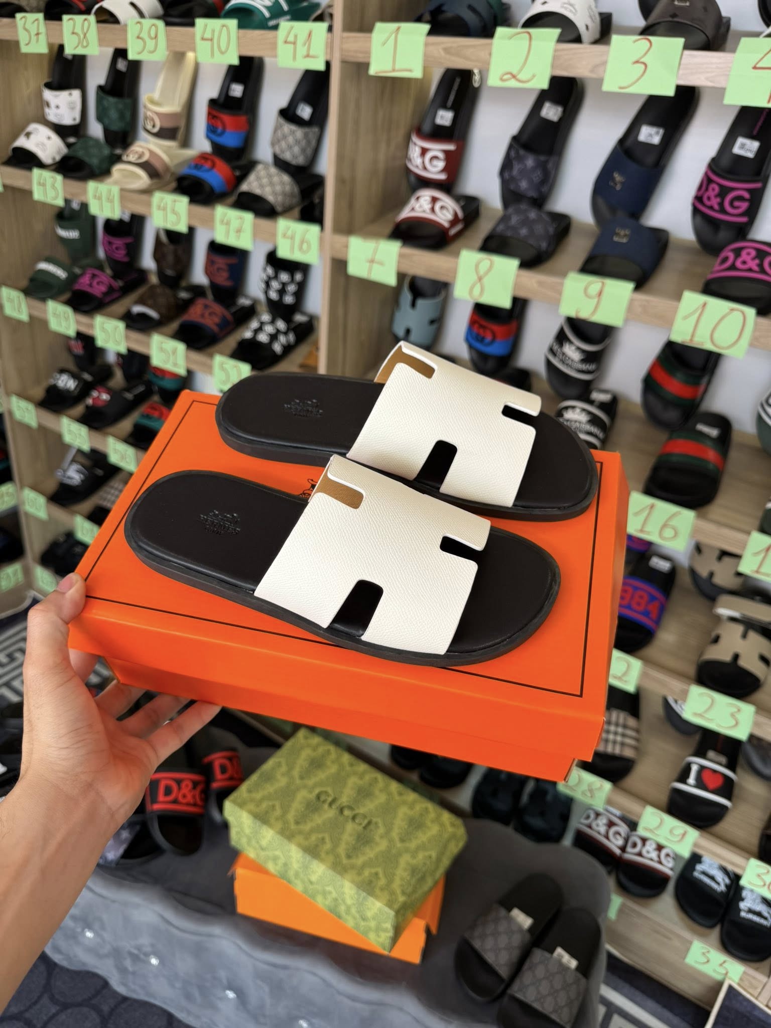 [🆕🇻🇳] Penelope.studio – Don’t stress about the dress, we’ll dress you to impress 👕 Top1Fashion 👗   Vivienne với phiên bản ngắn dễ thương và điệu đà cho các nàng𝐏𝐄𝐍𝐄𝐋𝐎𝐏𝐄
_____________________________________
𝐇𝐨𝐭𝐥𝐢𝐧𝐞: 0934 004 266
Worldwide Shipping
©T , shares-41✔️ , likes-208❤️️ , date-2025-04-28 21:09:43🇻🇳🇻🇳🇻🇳📰🆕