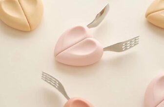 [🆕🇻🇳] Tiệm Mẹ Cải chuyên săn sales, order thời trang thiết kế nội địa Hàn, thực phẩm & đồ dùng cho mọi nhà 🧑‍🧒❤️️👶⭐️  BỘ THÌA DĨA MOYUUM – ĂN NGON HƠN, VUI HƠN CÙNG BÉ YÊU! 2⃣6⃣0⃣k3 màu:Cam/Vàng/Hồng – Về sẵn Cam/Hồng mời các bác chọnMẹ ơi, hàn , shares-0✔️ , likes-1❤️️ , date-2025-05-14 16:00:13🇻🇳🇻🇳🇻🇳📰🆕