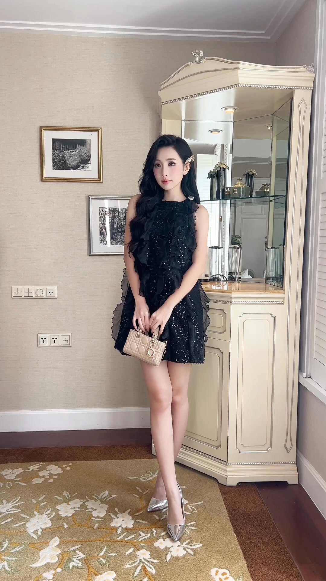 [🆕🇻🇳] Rêve Store  – thương hiệu thời trang thiết kế nữ 👕 Top1Fashion 👗  Quyu1ebfn ru0169  vu00e0 bu1eaft mu1eaft vu1edbi phiu00ean bu1ea3n mu00e0u u0111en cu1ee7a Bling Dress.”},”id”:”UzpfSTEwMDA2NDc0NjIxNjgwNDpWSzox , shares-2✔️ , likes-98❤️️ , date-2025-05-15 01:24:57🇻🇳🇻🇳🇻🇳📰🆕