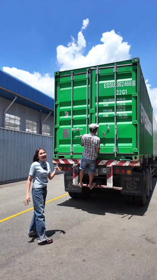 [🆕🇻🇳] Minh Minh Nguyen (Minh Minh Shop vnxk) 👕 Top1Fashion 👗   𝐏𝐇𝐈𝐄̂𝐍 𝐋𝐈𝐕𝐄 𝐃𝐈𝐒𝐍𝐄𝐘
𝐋𝐮́𝐜 𝟏𝟐:𝟑𝟎 𝐧𝐠𝐚̀𝐲 𝟏𝟖/𝟓/𝟐𝟎𝟐𝟓Các mẹ và các bé iu ơiiii, đây là phiên live nhất định cả nhà phải SĂN đó nhen!!! M khui cont nào là giày dép, quần áo, phụ kiện, đồ chơi,… Disne , shares-0✔️ , likes-69❤️️ , date-2025-05-17 23:25:21🇻🇳🇻🇳🇻🇳📰🆕