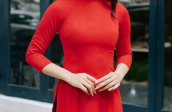 [🆕🇻🇳] Đồ Tole xinh Thư Mai 👕 Top1Fashion 👗  Aó dài Thư Mai chuyên áo dài trơn.
Chất vải lụa Mỹ loại 1 cao cấp, mầu sắc tươi sáng sắc nét, dày dặn, đanh mịn co dãn tốt.
Hàng may kỹ chuẩn từng đường ki , shares-0✔️ , likes-8❤️️ , date-2025-05-28 21:40:00🇻🇳🇻🇳🇻🇳📰🆕