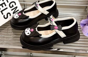 [🆕🇻🇳]  Linh Nguyen Thuỳ – Linh Kid Mom 🧑‍🧒❤️️👶⭐️ Giày #kuromi cho bé
Đôi này hợp chuẩn gu mặc đồng phục đi với giày màu đen ạ. Mà lại giày đen hình Kuromi đúng yêu cầu của các bé nhaSz : 22 – 36E n , shares-0✔️ , likes-4❤️️ , date-2024-07-06 20:34:51🇻🇳🇻🇳🇻🇳📰🆕