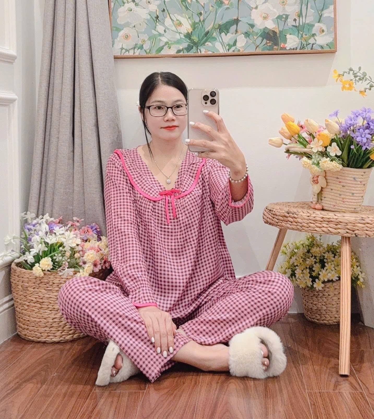 [🆕🇻🇳] Jem closet – Cửa hàng quần áo nữ  👕 Top1Fashion 👗  𝐍 𝐄 𝐖  𝐈 𝐍Áo dây KABI – 10882
Chất vải bo gân mịn hàn với tone màu basic: Xám – Trắng – Đen đến tone màu bắt trend: Chấm bi dễ phối, có đệm trong nên mấ , shares-0✔️ , likes-10❤️️ , date-2025-07-20 01:21:52🇻🇳🇻🇳🇻🇳📰🆕