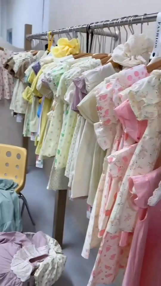 [🆕🇻🇳] AN DUNG – Tổng Kho Sỉ quần áo trẻ em Quảng Châu 🧑‍🧒❤️️👶⭐️ Chất không khỏi bàn cả nhà nhé, bảng màu độc quyền nhà em
Size 90-120
size 73-100
Chọn mẫu +1k
Lô này chạy tri ân 5x
Hàng đẹp không có nhưng luôn
, shares-0✔️ , likes-0❤️️ , date-2025-07-22 22:03:41🇻🇳🇻🇳🇻🇳📰🆕