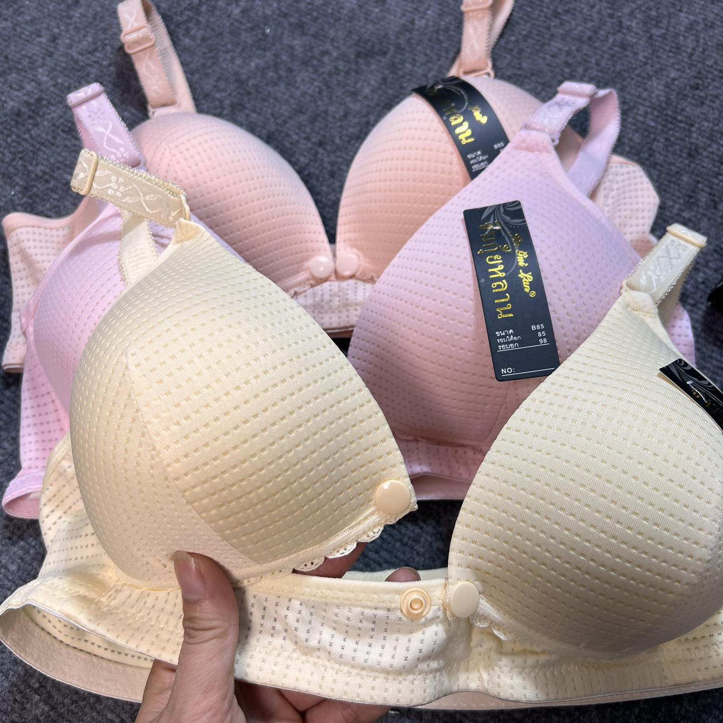 [🆕🇻🇳] Shop Mẹ Bầu – Chuyên cung cấp đồ bầu và sau sinh 👕 Top1Fashion 👗  Mẫu áo lót bầu và cho con bú thông hơi Thái qua bao năm vẫn hot.
Giá cả mềm như bún nhưng cực kỳ chất lượng
Mặc lên phom đẹp, ôm và nâng đỡ ngực rất tốt
, shares-0✔️ , likes-0❤️️ , date-2025-08-08 02:41:59🇻🇳🇻🇳🇻🇳📰🆕