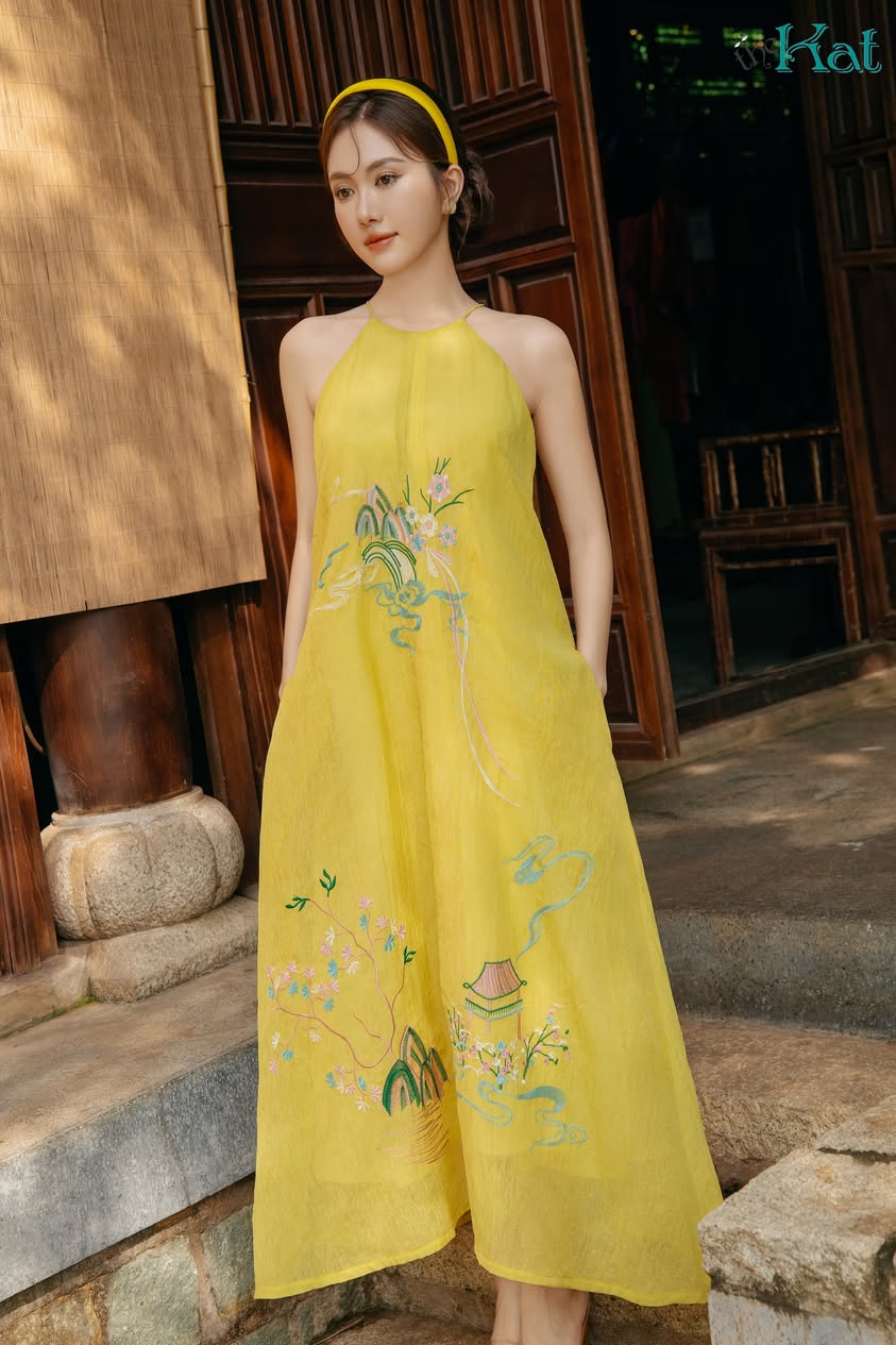 [🆕🇻🇳] The Kat House  – Cửa hàng quần áo nữ 👕 Top1Fashion 👗   Nhẹ như làn gió thoảng qua, đầm Chi Lan khắc họa hình ảnh một nàng thơ thanh khiết, dịu dàng nhưng cũng đầy sức hút. Chất liệu tơ sen thoáng mát, dáng đầm , shares-0✔️ , likes-7❤️️ , date-2025-10-16 16:21:17🇻🇳🇻🇳🇻🇳📰🆕