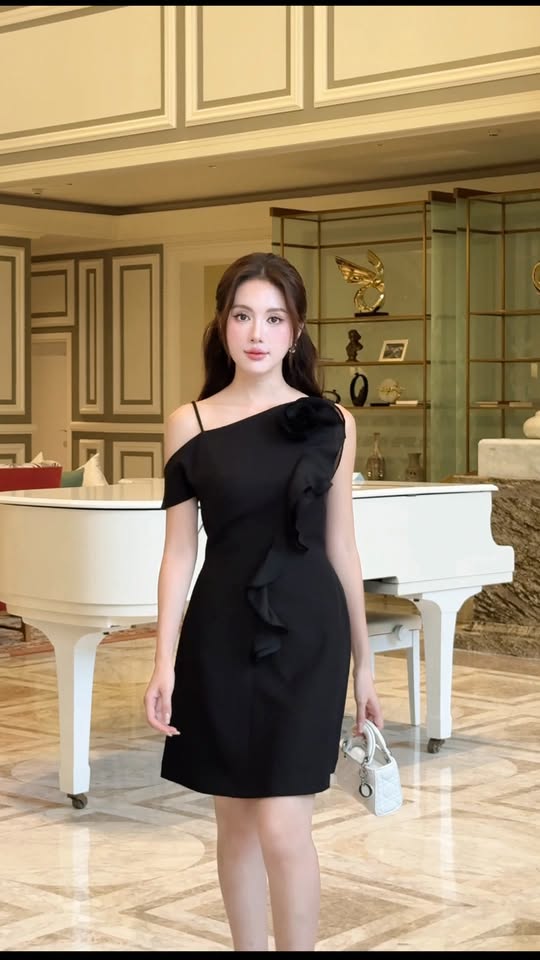 [🆕🇻🇳] Xưởng Dép Tiến Minh 👕 Top1Fashion 👗  E cần tìm thợ gò dép nam nữ,nhà e hàng đều quanh năm bác nào làm được ib e ạ zalo 0979397492
#sigiaydep #sanxuatgiaydep #giaydepphuxuyen #xuhuong #hottren , shares-0✔️ , likes-16❤️️ , date-2025-08-20 14:55:47🇻🇳🇻🇳🇻🇳📰🆕