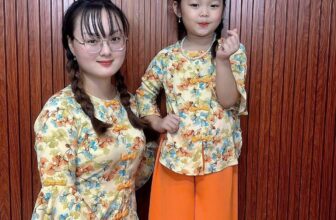 [🆕🇻🇳]  Chuyên sỉ lẻ đồ ồ bà ba bé 🧑‍🧒❤️️👶⭐️ Set bộ bà ba hoa đào tay loe cho mẹ và bé
Bé em có size từ 6-40kí
Size mẹ từ 40_78kí
Chất vải lụa manggo mềm đẹp
Khách ib để e TV cho nha
, shares-0✔️ , likes-4❤️️ , date-2025-08-26 17:42:11🇻🇳🇻🇳🇻🇳📰🆕