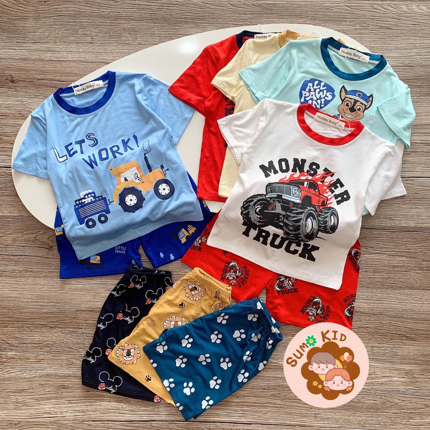 [🆕🇻🇳] Mobi Kid 2 (Kid Minkymom) 🧑‍🧒❤️️👶⭐️ Đồ bộ thun ngắn tay bé trai
Chất liệu thun lạnh mát mềm mịn tay
Size từ 8kg đến 22kg
Khách mua hàng inbox shop hoặc đặt trực tiếp tạishopee:
tiktok: , shares-0✔️ , likes-0❤️️ , date-2025-08-25 19:16:33🇻🇳🇻🇳🇻🇳📰🆕