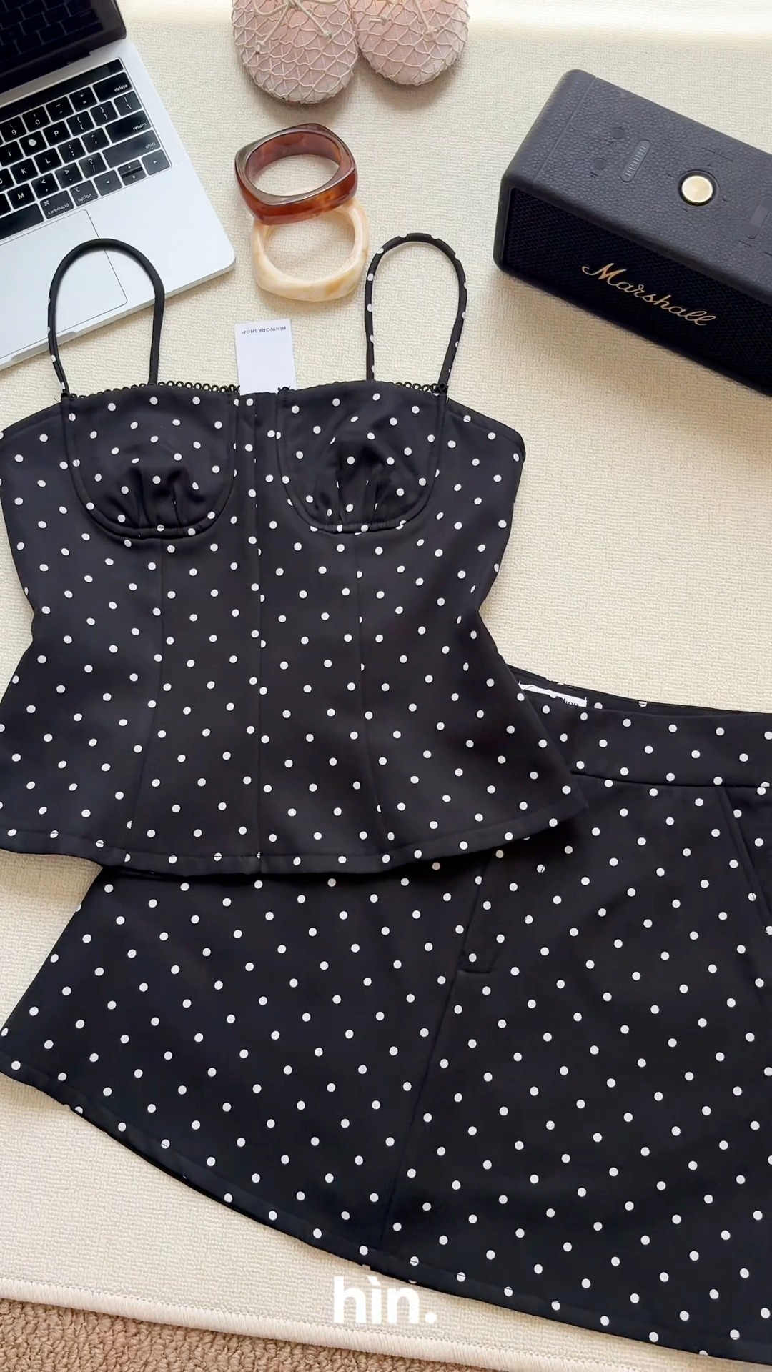 [???] Libre – Mang theo nguồn cảm hứng tới từ nước Pháp ? Top1Fashion ?   𝐄𝐧𝐝 𝐨𝐟 𝐒𝐞𝐚𝐬𝐨𝐧 𝐒𝐚𝐥𝐞
25/8 – 29/8 | Áp dụng cho các thiết kế có sẵn.
Comment “SALE” để nhận link chi tiết.
___
L I B R E
Hanoi, Vietnam
, shares-0✔️ , likes-13❤️️ , date-2025-08-26 20:03:32????????