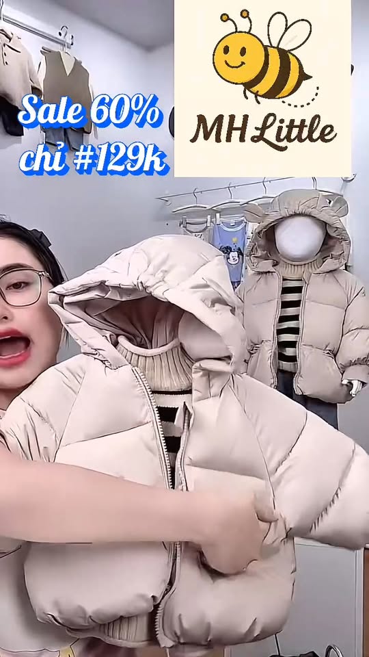 [🆕🇻🇳] Tiệm Nhà Kem – Đồ Bộ Tole Hiệu Bảo Ngọc 🧑‍🧒❤️️👶⭐️  PREMIUM ICON – Set đồ bé gái cao cấpSet áo đen phối ren + quần sọc trắng rộng rãi, cực sang xinh cho bé yêu.
Thích hợp diện đi học, đi chơi hay dạo p , shares-0✔️ , likes-2❤️️ , date-2025-08-29 14:27:37🇻🇳🇻🇳🇻🇳📰🆕