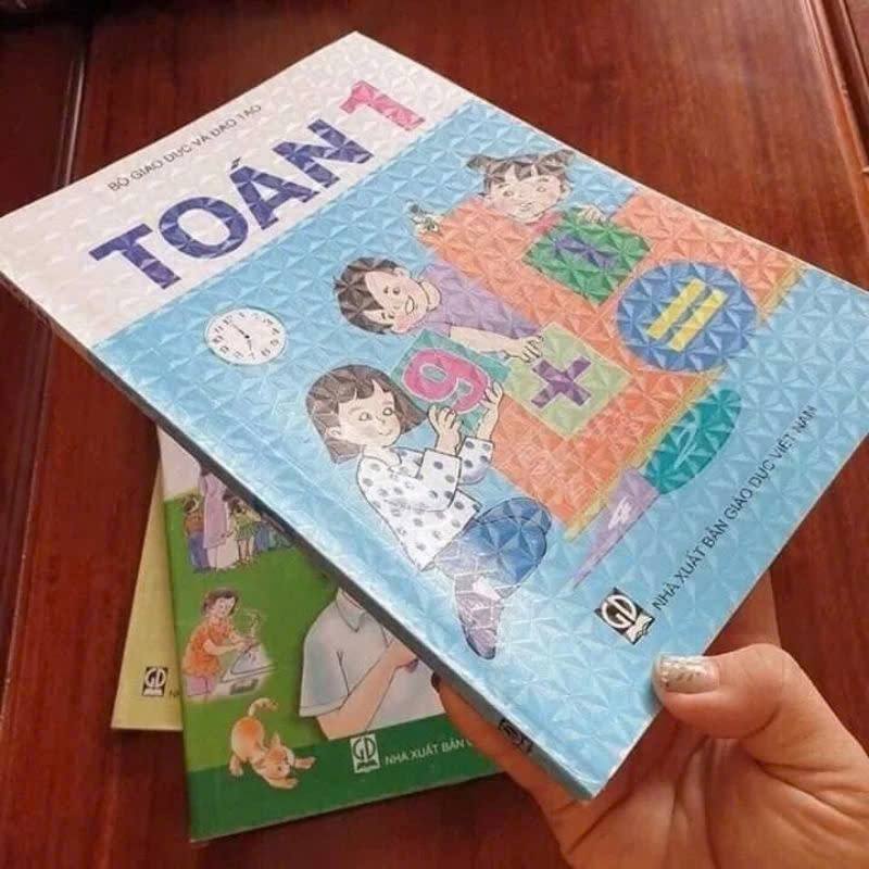 [🆕🇻🇳]  Sunny Kids – Thời trang cho bé – Sỉ/lẻ quần áo, phụ kiện trẻ em QCCC, QATE 🧑‍🧒❤️️👶⭐️ Túi Xách Học Thêm Cho Học Sinh Vải Canvas Chống Thấm Nước Hình CuteKích thước: 34cm x 26cm, thoải mái đựng sách vở khổ A4Trọng lượng: Siêu nhẹ, chỉ 200 , shares-0✔️ , likes-1❤️️ , date-2025-08-31 19:14:32🇻🇳🇻🇳🇻🇳📰🆕