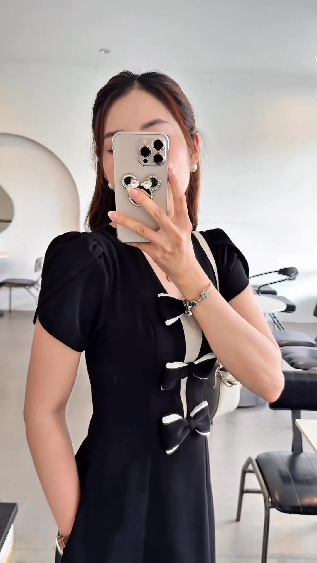 [🆕🇻🇳] 29s.fashion – Ở Đây Có Outfit Đẹp 🙆🏼‍♀️ 👕 Top1Fashion 👗  CRT dài tay 2 lớp ngực
– Size : S, M______________________________𝐏𝐚𝐠𝐞 : 𝟐𝟗𝐬.𝐟𝐚𝐬𝐡𝐢𝐨𝐧𝐈𝐧𝐬𝐭𝐚𝐠𝐫𝐚𝐦 :𝐓𝐢𝐤𝐭𝐨𝐤 : www.tiktok.com/@29s.fashion
, shares-0✔️ , likes-7❤️️ , date-2025-08-30 18:12:51🇻🇳🇻🇳🇻🇳📰🆕