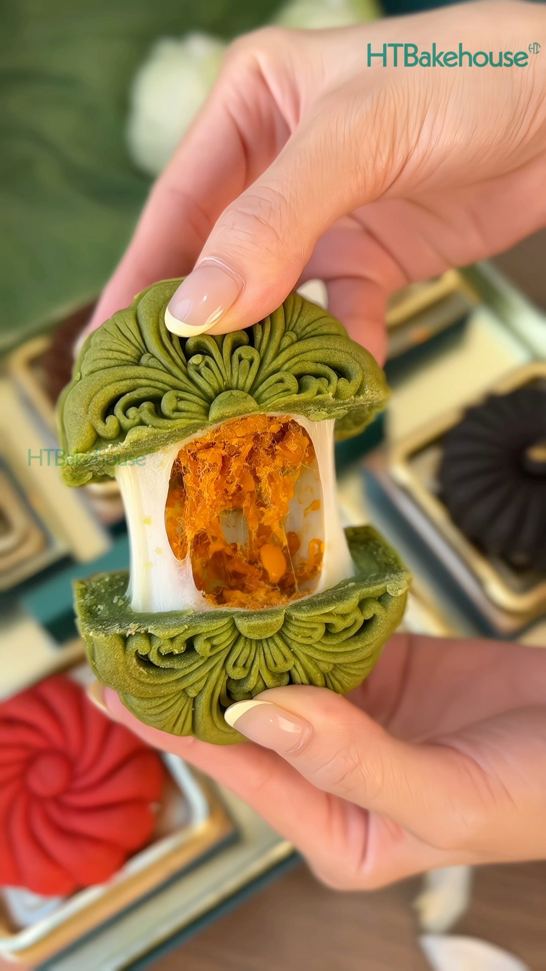 [🆕🇻🇳] Hà Thành Mooncake 🍔 Top1Food  🍜 BST TRUNG THU 2025 | By HTBakehousenMu00f9a Tru0103ng nu0103m nay, HT MOONCAKE mang u0111u1ebfn cho bu1ea1n BST bu00e1nh trung thu nghu1ec7 thuu1 , shares-0✔️ , likes-12❤️️ , date-2025-08-29 04:56:06🇻🇳🇻🇳🇻🇳📰🆕