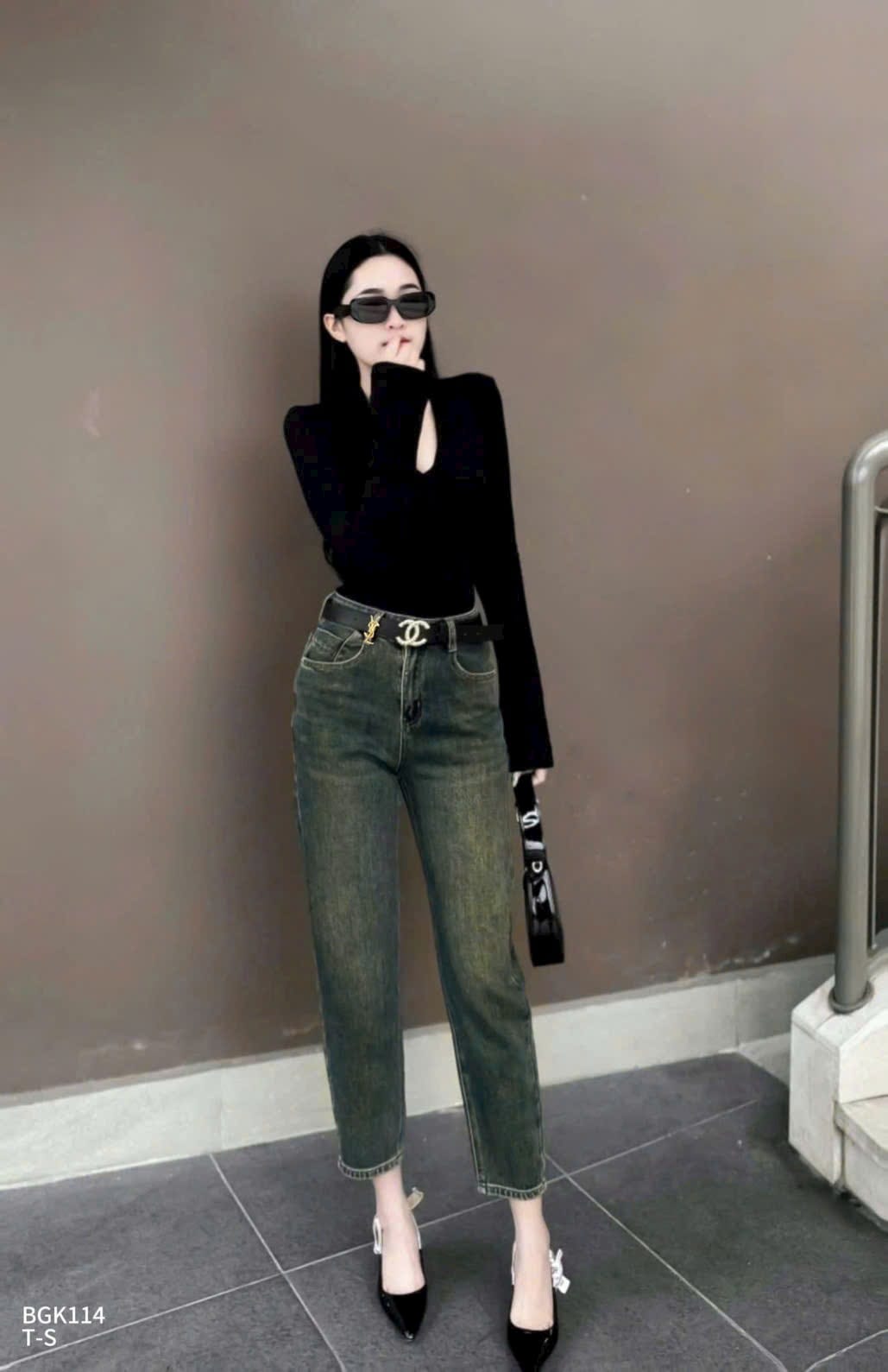 [🆕🇻🇳] Big Size Linh Nhi Chuyên sỉ lẻ quần áo big size 60-90kg 👕 Top1Fashion 👗  BAGGY JEANS
Chất jeans co giãn, dày dặn
Phom baggi lưng cao, mông nởSize :32-36(  60-90 ) kg
Giá :  250k / q
—————- , shares-0✔️ , likes-1❤️️ , date-2025-09-10 03:46:16🇻🇳🇻🇳🇻🇳📰🆕