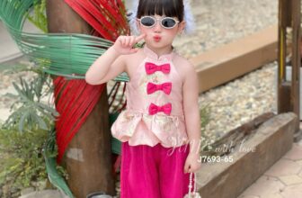 [🆕🇻🇳]  H&A Kids Store – Thế giới quần áo, đồ chơi cho bé 🧑‍🧒❤️️👶⭐️  Ô kìa…sao đáng yêu thế
Siêu phẩm dành cho mùa trung thu
Set Yếm cổ tàu đính nơ xinh xịn, phong cách vừa đáng yêu vừa “sang chảnh” quá nạ
– Chất liệu , shares-0✔️ , likes-4❤️️ , date-2025-09-12 13:47:33🇻🇳🇻🇳🇻🇳📰🆕