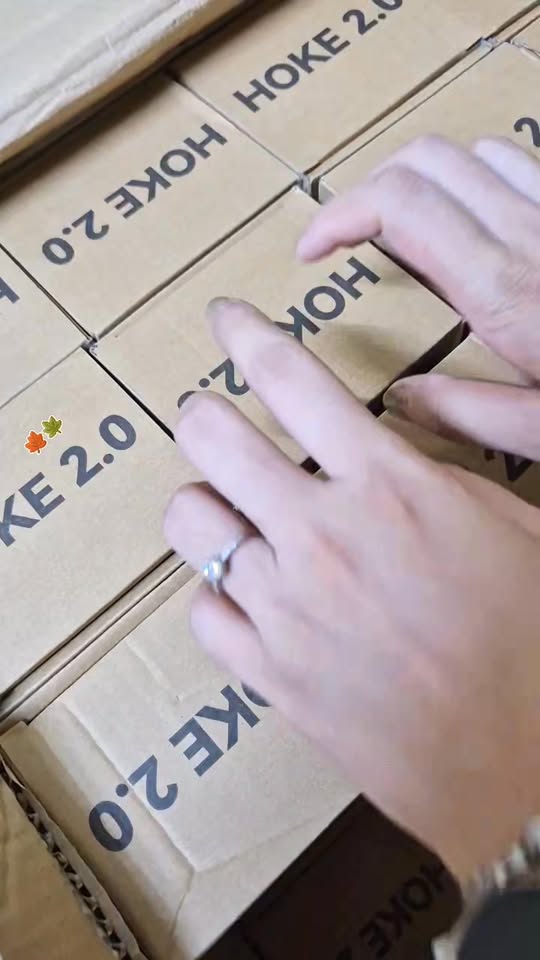 [🆕🇻🇳] Thời trang trẻ em cao cấp-Moon shop 🧑‍🧒❤️️👶⭐️  Áo len buộc nơ phối cúc 280.k
1109BIM
Chất len dệt kim mịn màng, mềm mại, mặc lên cực kỳ ấm áp và dễ chịu. Thiết kế hàng cúc trước phối dây nơ cổ cực kỳ  , shares-1✔️ , likes-0❤️️ , date-2025-09-09 21:17:27🇻🇳🇻🇳🇻🇳📰🆕