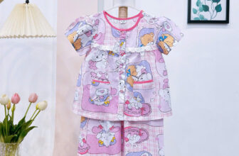 [🆕🇻🇳] Tiệm Nhà Ốc  (Quần áo trẻ em)-Đồ trẻ em thiết kế, đồ nhập- xuất khẩu,hàng Quảng Châu cao cấp , sỉ đồ thiết kế cho bé nhặt size 🧑‍🧒❤️️👶⭐️ Giá mẫu sẽ nhảy theo size nên các mẹ chú ý giá giúp shop với nhé: (form đã may trừ hao ạ)
Size 5 (9-11kg) :  71k/b – 210k/3b – 345/5b
Size 6(12-13kg):  73k , shares-1✔️ , likes-17❤️️ , date-2025-09-19 05:12:36🇻🇳🇻🇳🇻🇳📰🆕