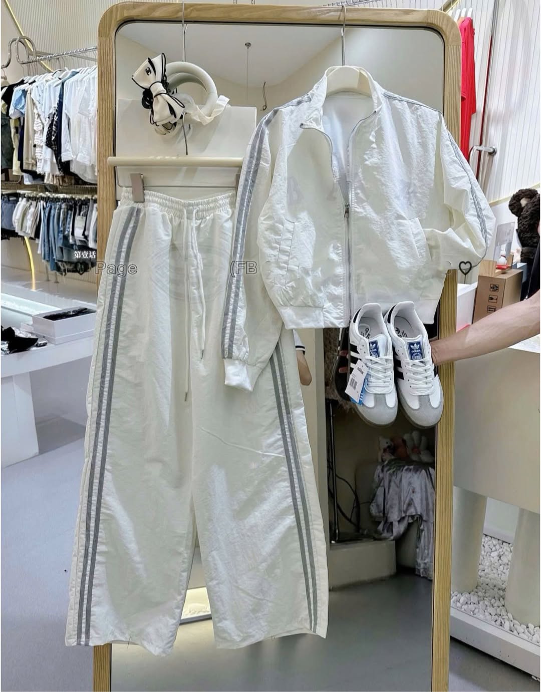 [🆕🇻🇳] Suri Shop 👕 Top1Fashion 👗  Sét Đón Thu
Em Best seller nhà em đây ạ, ai chưa có rinh ngay ạ, đảm bảo đẹp ạ
#S20
, shares-54✔️ , likes-48K❤️️ , date-2025-09-19 06:10:05🇻🇳🇻🇳🇻🇳📰🆕