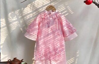 [🆕🇻🇳]  LUV MICHI – Thời trang trẻ em cao cấp 🧑‍🧒❤️️👶⭐️ “Trung Thu rước đèn vui ca,
Bé xinh áo mới như hoa trong vườn.”
Áo dài bé đã có sẵn cho bé diện Trung Thu rồi mẹ ơi ib liền tayyy
, shares-8✔️ , likes-175❤️️ , date-2025-09-22 05:57:24🇻🇳🇻🇳🇻🇳📰🆕