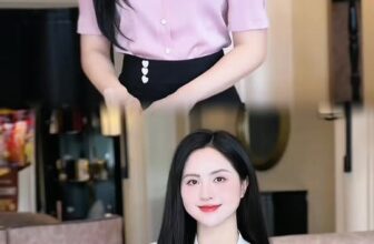 [🆕🇻🇳] MC Fashion – Thời Trang Công Sở 👕 Top1Fashion 👗  Có những ngày ta không cần nổi bật…
Chỉ cần một chiếc áo dịu dàng, một chiếc váy tôn dáng – là đủ để bước vào văn phòng với sự tự tin nhẹ nhàng.Set đồ AT , shares-0✔️ , likes-11❤️️ , date-2025-09-23 00:33:52🇻🇳🇻🇳🇻🇳📰🆕